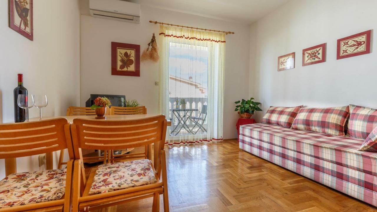 Apartment Josephine 2 Malinska Luaran gambar